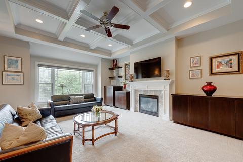 67 Landon Cir, Wheaton, IL 60189 photo 7