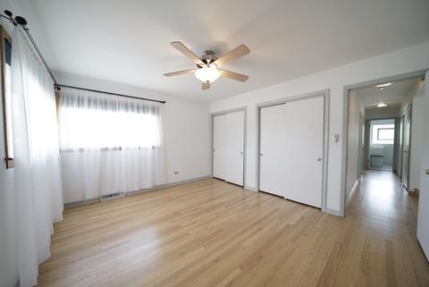 9339 Clancy Dr, Des Plaines, IL 60016 photo 8