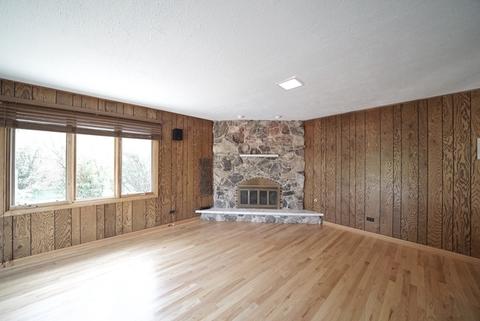 9339 Clancy Dr, Des Plaines, IL 60016 photo 26