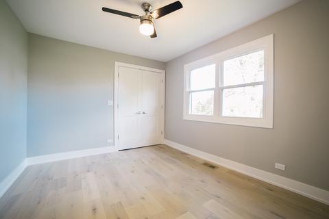 127 E Brookfield Ave, Mount Prospect, IL 60056 photo 14