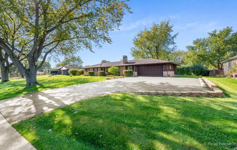 720 Glendale Rd, Roselle, IL 60172 photo 3