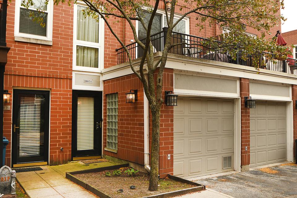  2803 N Wolcott Ave #I, Chicago, IL 60657 photo 1