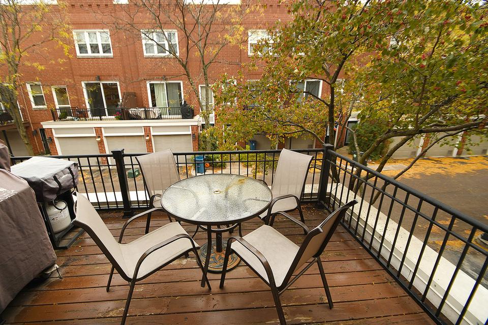  2803 N Wolcott Ave #I, Chicago, IL 60657 photo 12