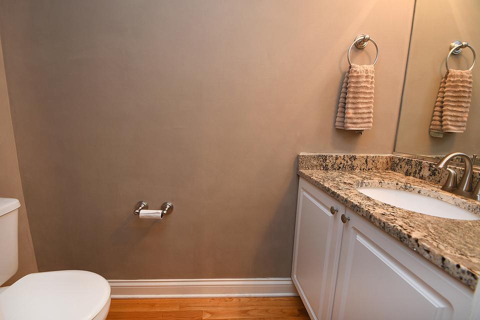  2803 N Wolcott Ave #I, Chicago, IL 60657 photo 14