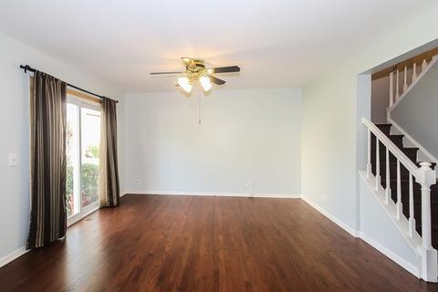 1534 Chippewa Trl, Wheeling, IL 60090 photo 2