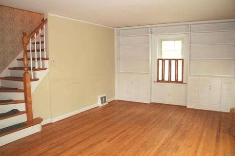1687 Spruce Ave, Des Plaines, IL 60018 photo 3