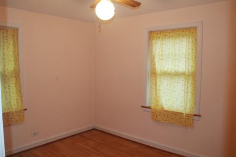 1687 Spruce Ave, Des Plaines, IL 60018 photo 12