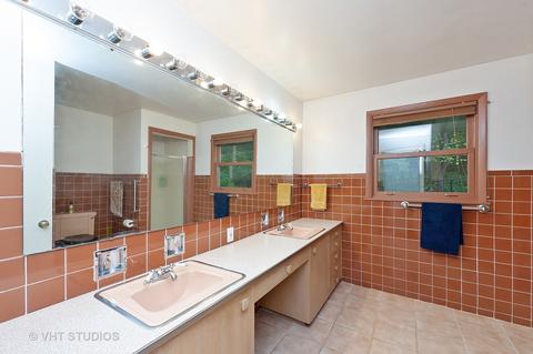 868 S Main St, Algonquin, IL 60102 photo 11