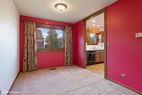 820 W Appletree Ln, Bartlett, IL 60103 photo 5