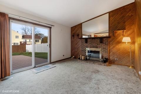 820 W Appletree Ln, Bartlett, IL 60103 photo 9