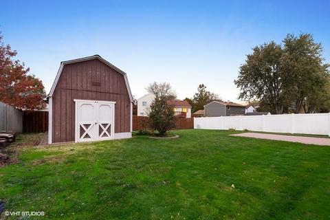820 W Appletree Ln, Bartlett, IL 60103 photo 18