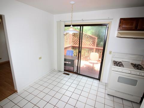 1720 Chestnut Ln, Hoffman Estates, IL 60192 photo 4