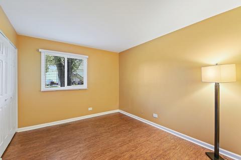 4433 Westbridge Ct, Hoffman Estates, IL 60192 photo 15