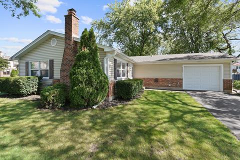 4433 Westbridge Ct, Hoffman Estates, IL 60192 photo 2
