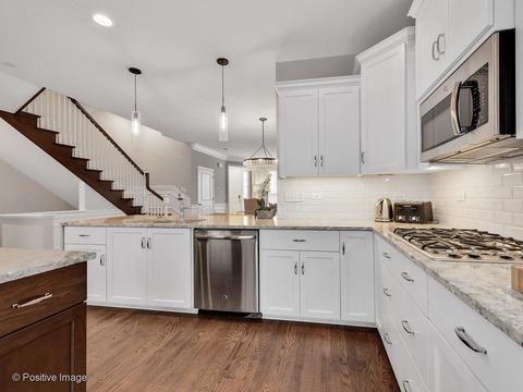 325 E Liberty Dr, Wheaton, IL 60187 photo 9