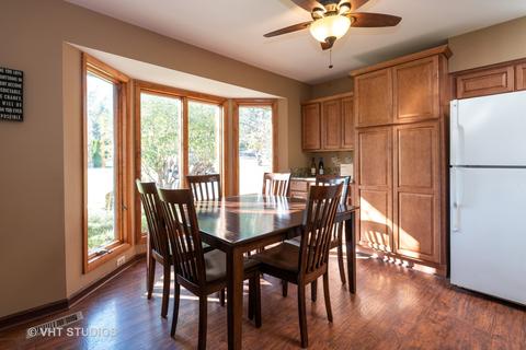 803 Surrey Ln, Algonquin, IL 60102 photo 9