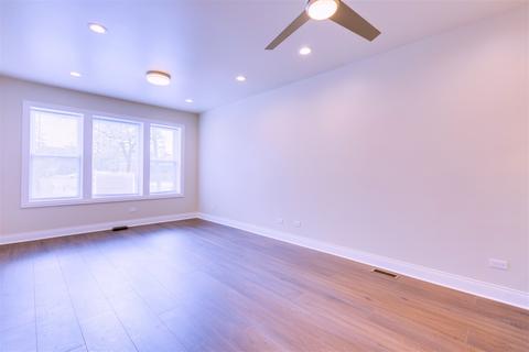 1280 E 83rd St, Chicago, IL 60619 photo 4