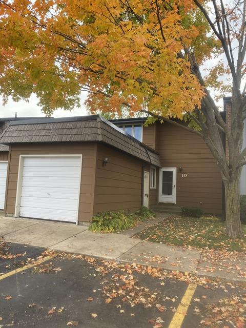 10 Cypress Sq, Elgin, IL 60123 photo 1