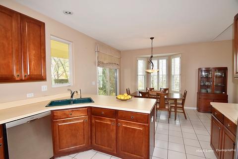 760 Red Barn Ln, Elgin, IL 60123 photo 17