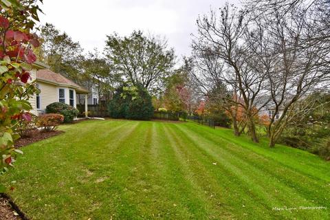 760 Red Barn Ln, Elgin, IL 60123 photo 4