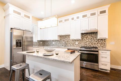 308 S Spaulding Ave, Chicago, IL 60624 photo 8