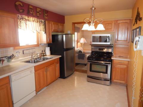 3308 Peoria St, Steger, IL 60475 photo 18