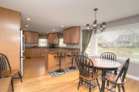 403 Evergreen St, Wheaton, IL 60187 photo 12