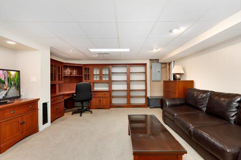 2433 Covert Rd, Glenview, IL 60025 photo 28