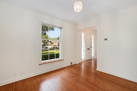 2433 Covert Rd, Glenview, IL 60025 photo 9