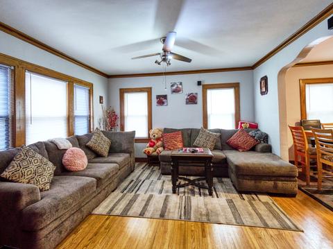214 Channing Ct, Elgin, IL 60120 photo 3