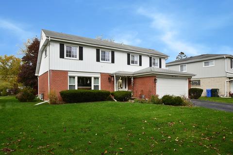 1832 E Boulder Dr, Mount Prospect, IL 60056 photo 1