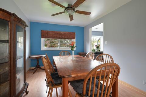 1832 E Boulder Dr, Mount Prospect, IL 60056 photo 4