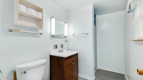 121 Windsor Dr, Des Plaines, IL 60018 photo 13