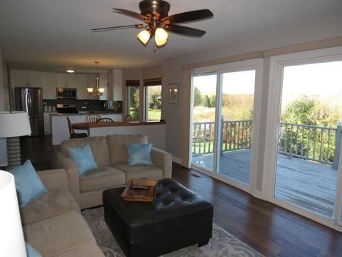 236 Shawnee Cir, Bartlett, IL 60103 photo 15