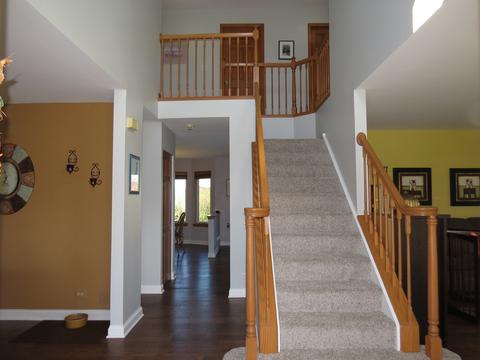 236 Shawnee Cir, Bartlett, IL 60103 photo 12
