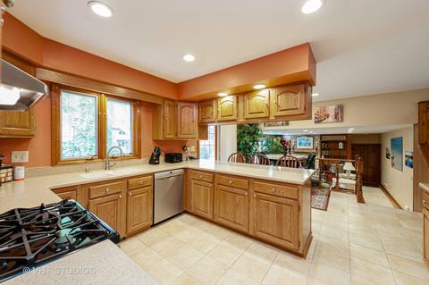 227 Perth Rd, Cary, IL 60013 photo 5