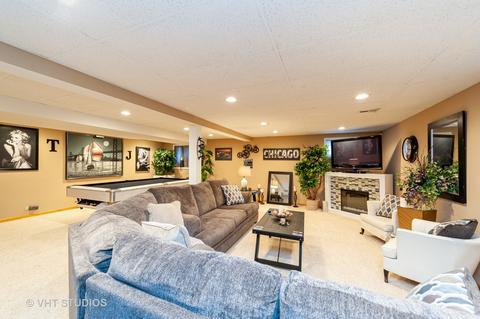 227 Perth Rd, Cary, IL 60013 photo 11