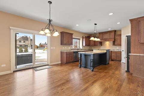 3583 Harmony Cir, Elgin, IL 60124 photo 6