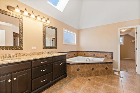 3583 Harmony Cir, Elgin, IL 60124 photo 13