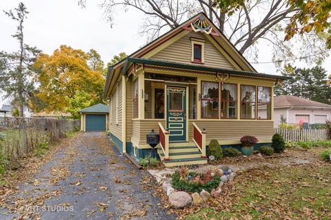 570 Addison St, Elgin, IL 60120 photo 1
