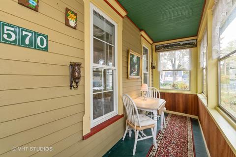 570 Addison St, Elgin, IL 60120 photo 4