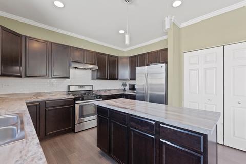 350 Snow Drop Ln, Elgin, IL 60124 photo 8