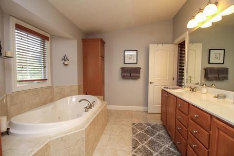 2325 Clifton Ct, Normal, IL 61761 photo 25