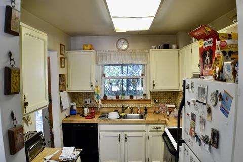460 Dover Dr, Roselle, IL 60172 photo 2