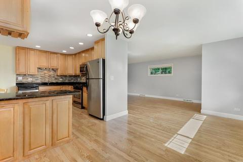 680 Jon Ln, Des Plaines, IL 60016 photo 5