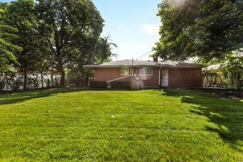 680 Jon Ln, Des Plaines, IL 60016 photo 26
