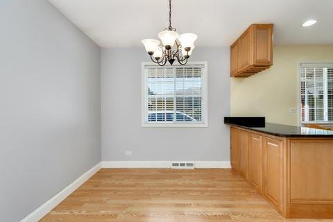 680 Jon Ln, Des Plaines, IL 60016 photo 6