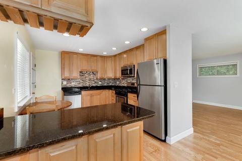 680 Jon Ln, Des Plaines, IL 60016 photo 9