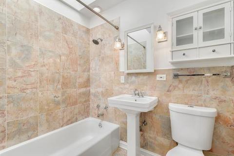 680 Jon Ln, Des Plaines, IL 60016 photo 17