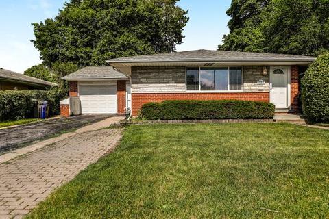 680 Jon Ln, Des Plaines, IL 60016 photo 1
